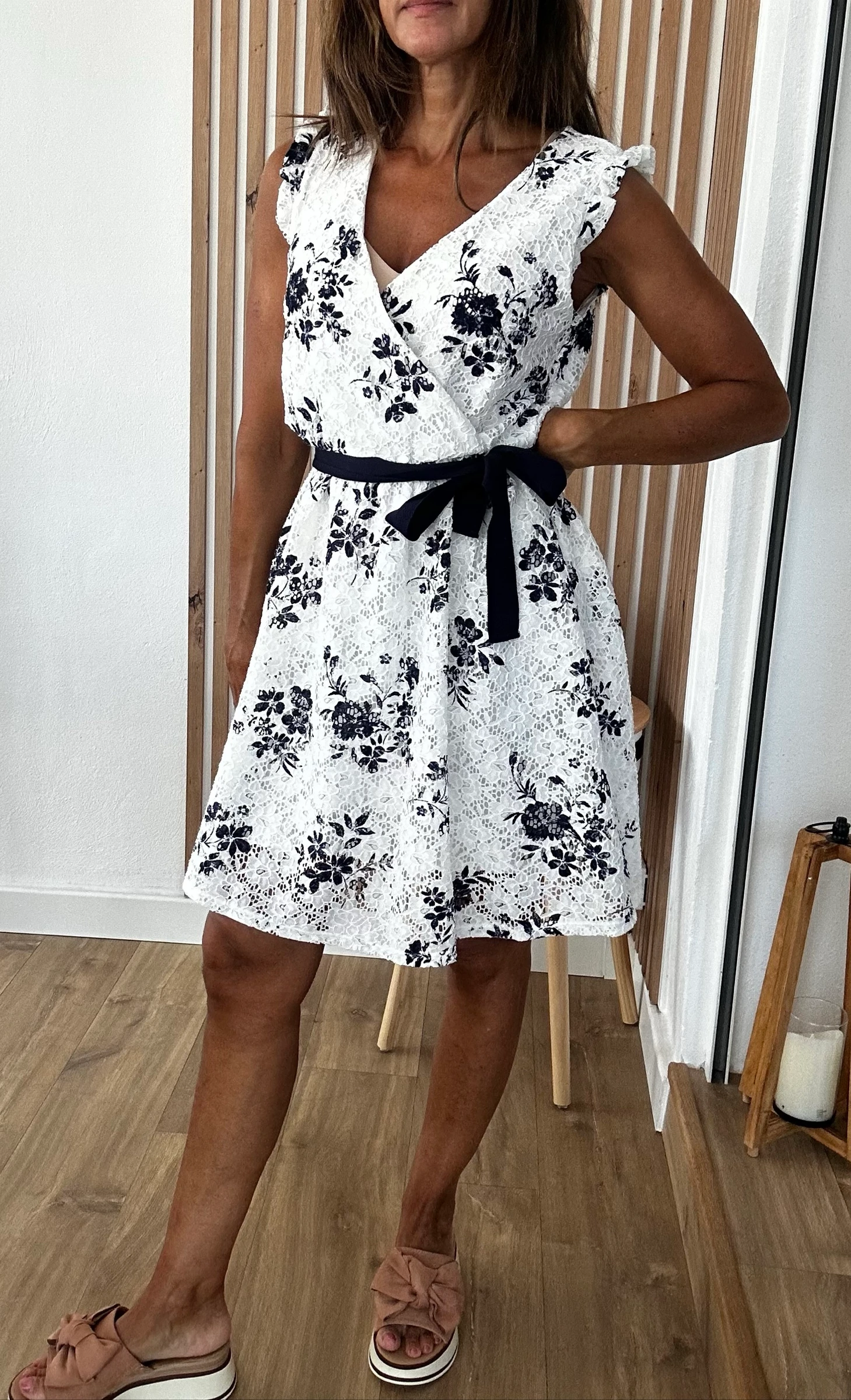 Yessica lace dress ecru & navy blue flowers – Size 38 – photo 3